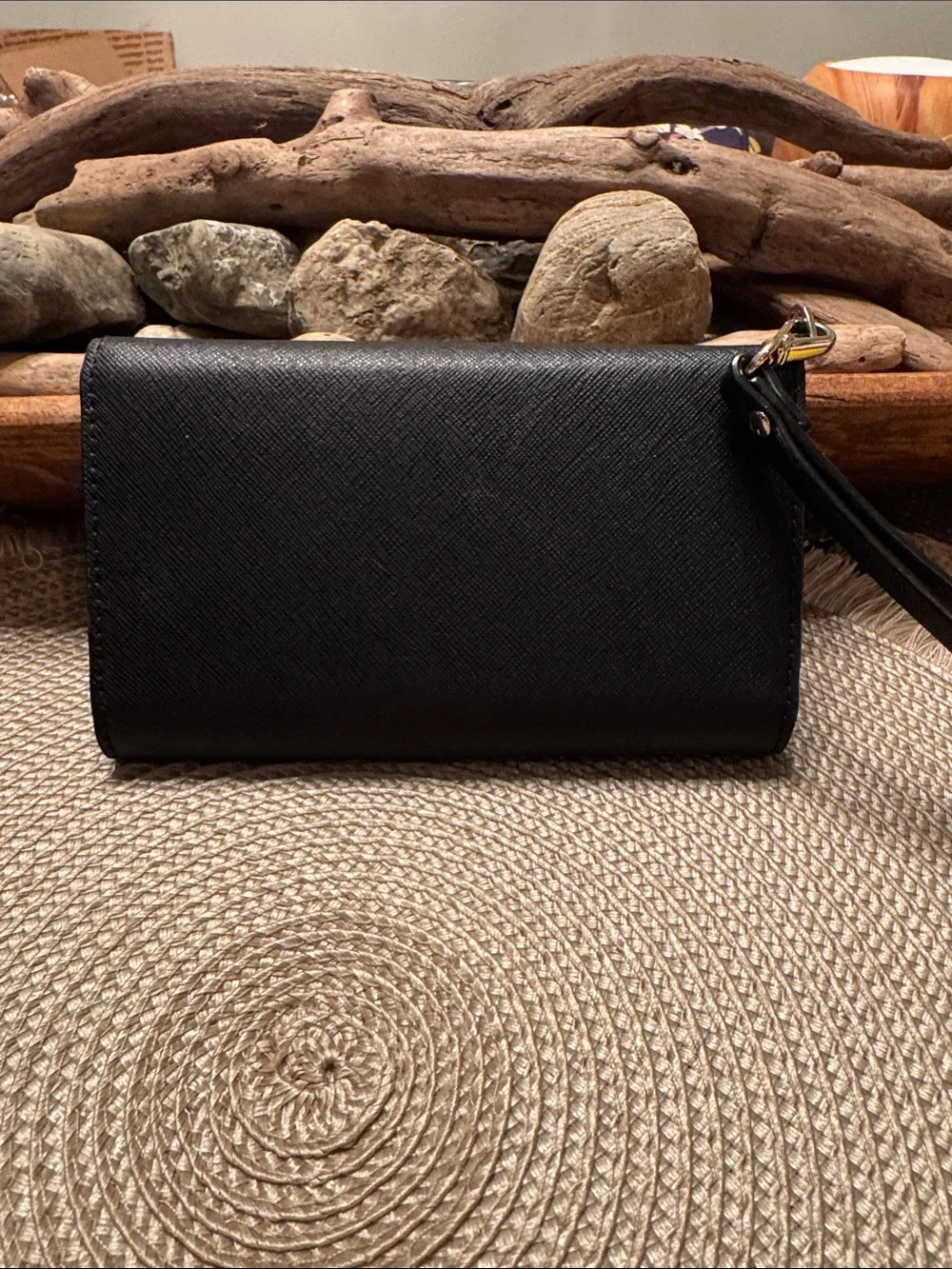 kate spade black saffiano leather wallet with gold logo
